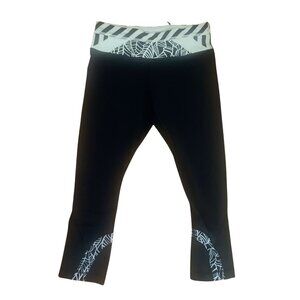 Lululemon Women Yoga Cropped Leggings Black White Size 6